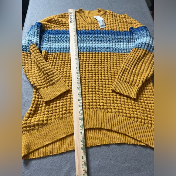 NWT Urban Outfitters BDG Sweater Women’s Medium Max Oversized Waffle Knit Gold - Picture 5 of 8